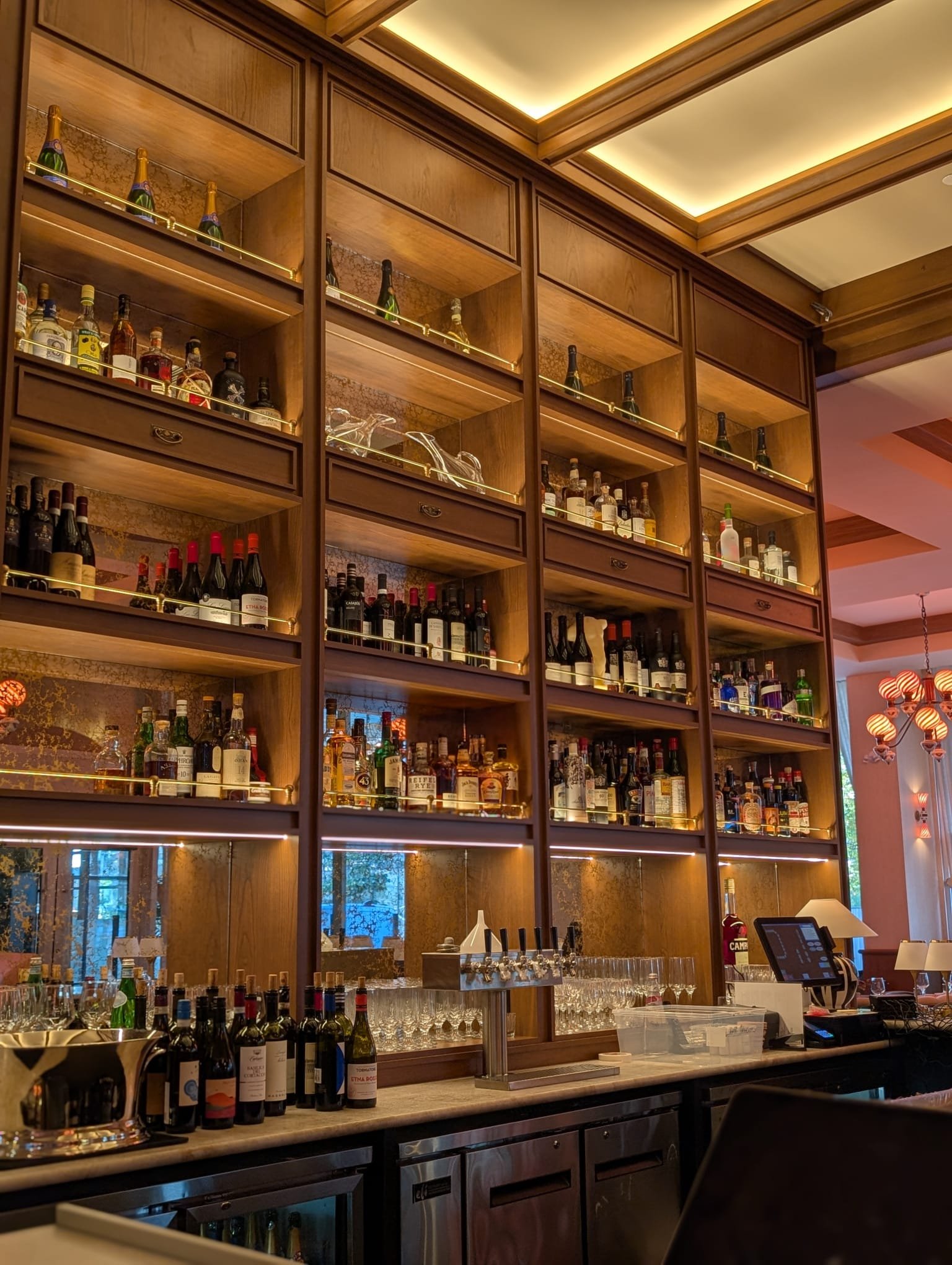 VC Back Bar